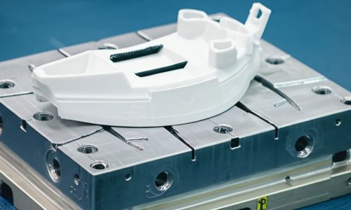 5 Key Advantages of Outsourcing Plastic Injection Molding